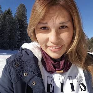 Meet your Posher, Crystal